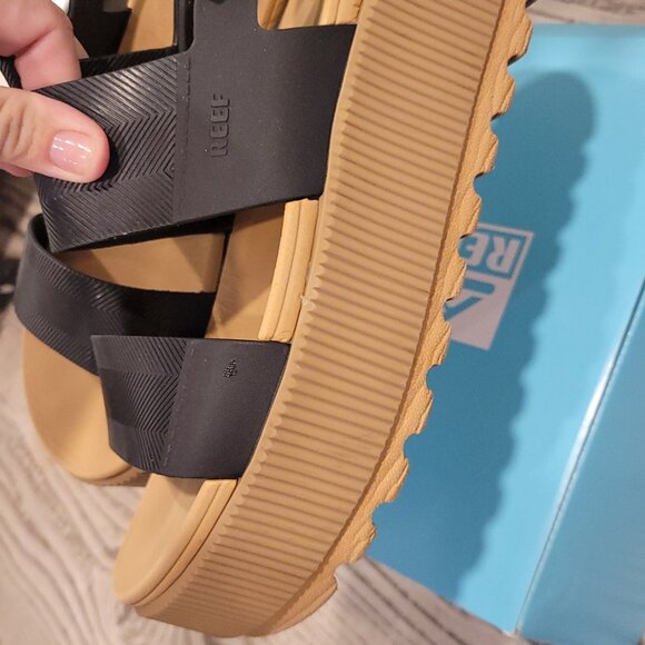 Reef Water Vista Higher sandals size 8 - Picture 5 of 7